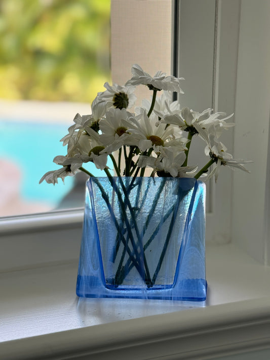Pocket vase